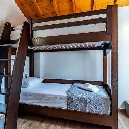 Ikia Alexander * Skopelos