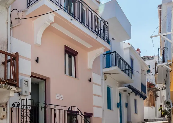 Ikia Alexander Case de vacanță