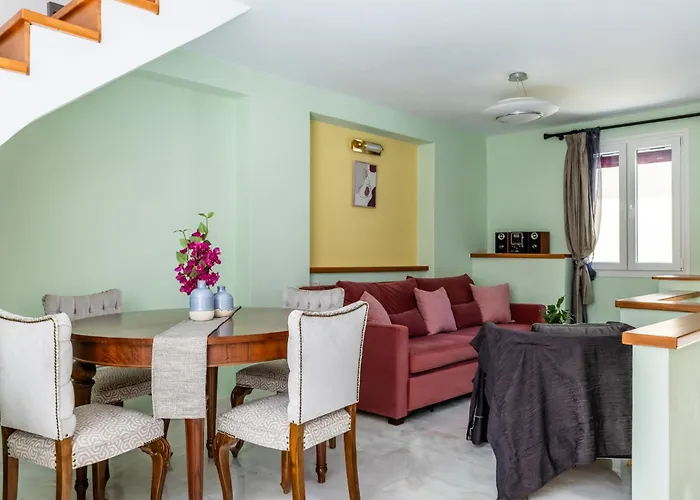 Ikia Alexander Case de vacanță